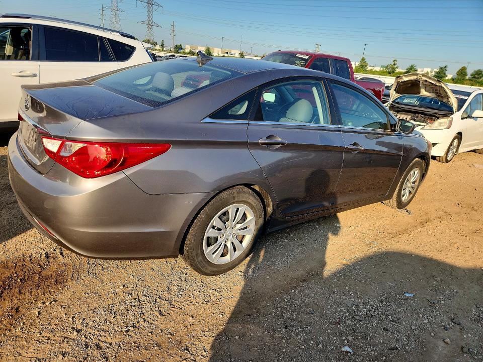 Продажа на аукционе авто 2011 Hyundai Sonata, vin: 5NPEB4AC7BH194936, номер лота: 61182996