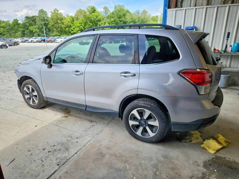61288326 :رقم المزاد ، JF2SJAJC1JH546458 vin ، 2018 Subaru Forester مزاد بيع