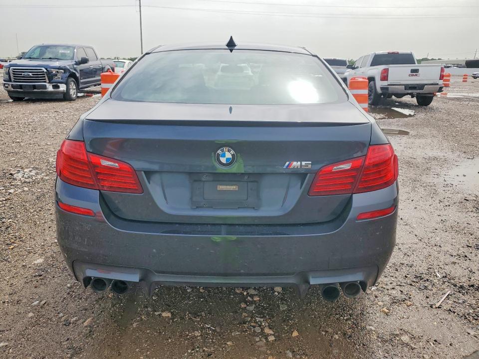 60827926 :رقم المزاد ، WBSFV9C55GD595740 vin ، 2016 Bmw M5 مزاد بيع