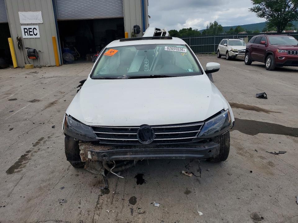 2015 Volkswagen Jetta მანქანა იყიდება აუქციონზე, vin: 3VW3A7AJXFM262055, აუქციონის ნომერი: 62655536