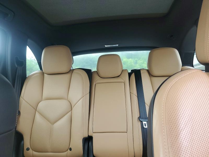 59218656 :رقم المزاد ، WP1AF2A24GKA40920 vin ، 2016 Porsche Cayenne مزاد بيع