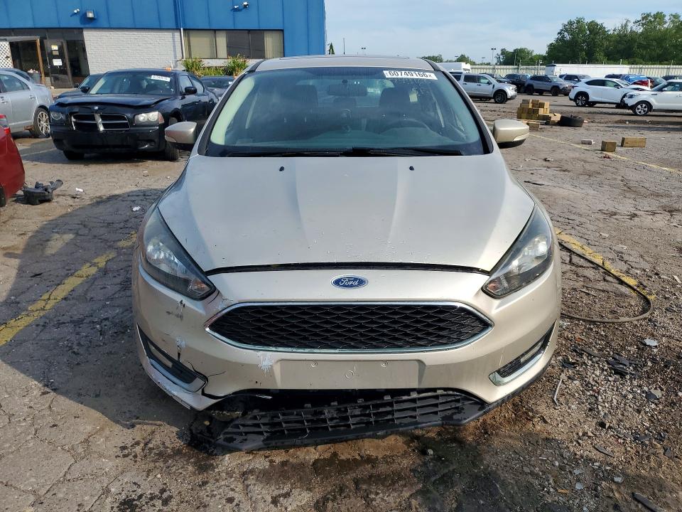 60749166 :رقم المزاد ، 1FADP3M20JL210159 vin ، 2018 Ford Focus مزاد بيع