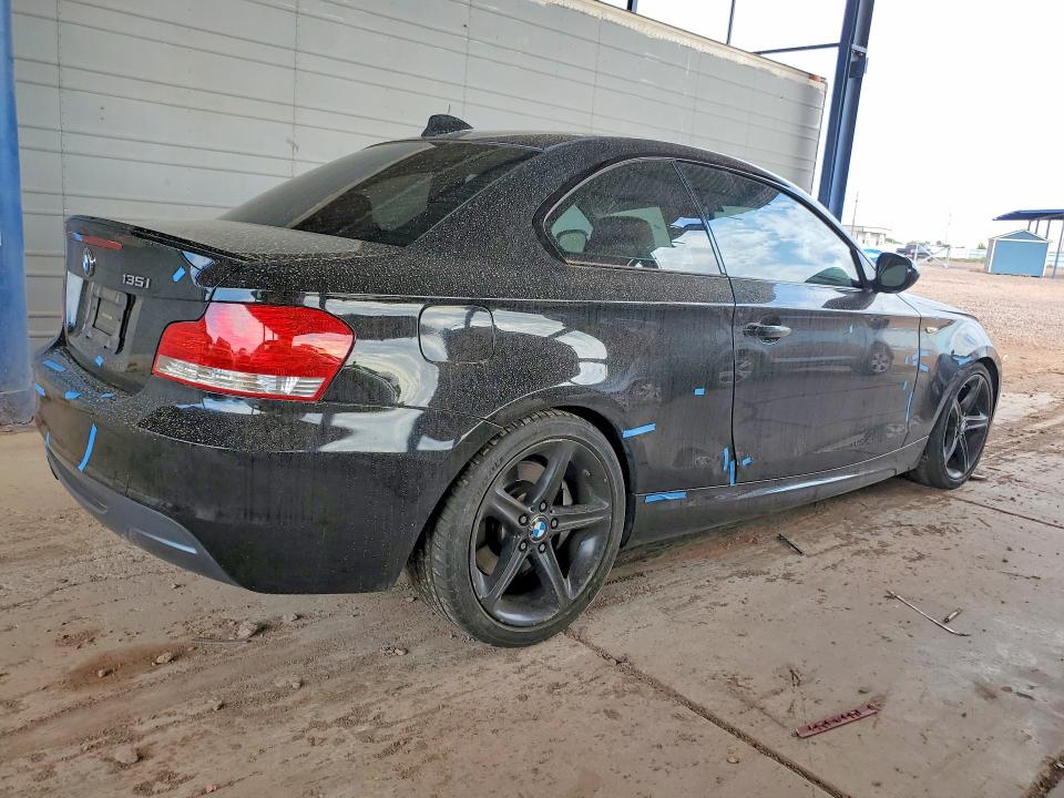 61045966 :رقم المزاد ، WBAUC9C57BVM09183 vin ، 2011 Bmw 135 مزاد بيع