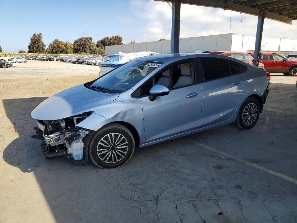 Продажа на аукционе авто 2018 Chevrolet Cruze, vin: 1G1BC5SM7J7135765, номер лота: 62810856