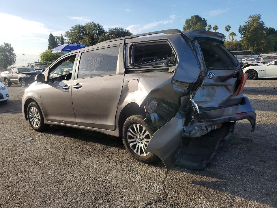 Aukcja sprzedaży 2018 Toyota Sienna, vin: 5TDYZ3DC4JS915849, numer aukcji: 61473926