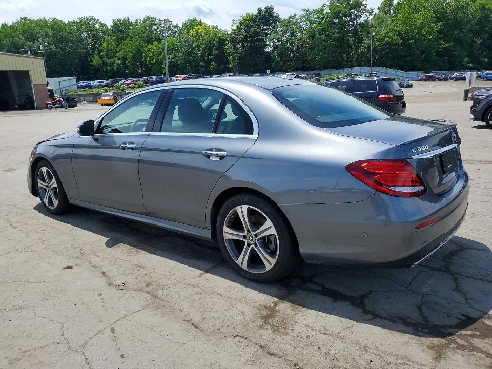 59828686 :رقم المزاد ، WDDZF4JB5JA364459 vin ، 2018 Mercedes-benz E مزاد بيع