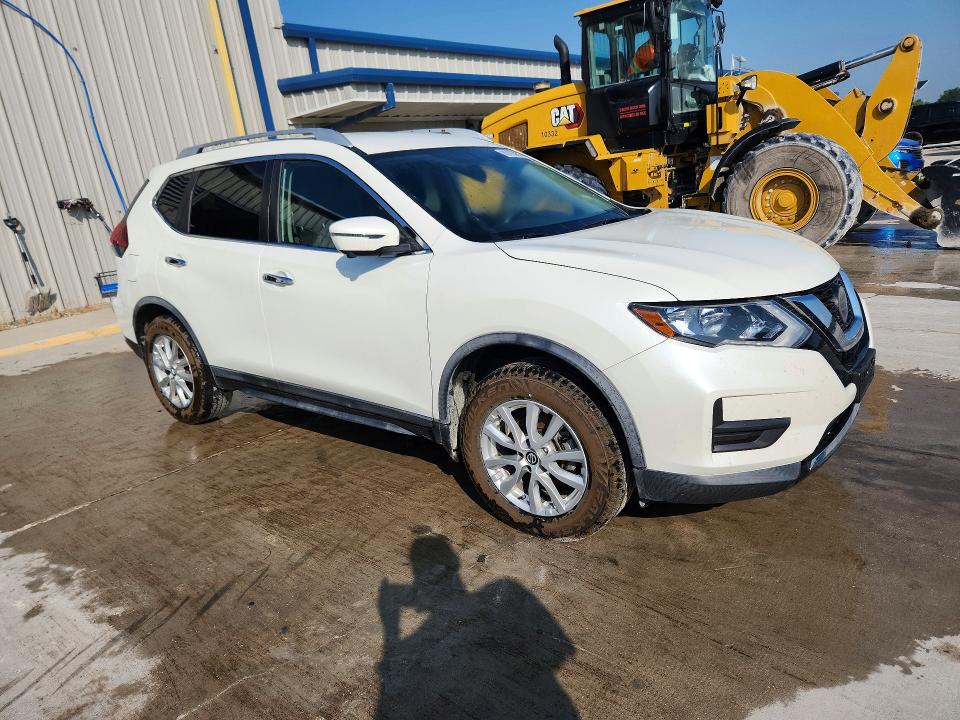 Продаж на аукціоні авто 2018 Nissan Rogue, vin: KNMAT2MV2JP540407, номер лоту: 60165876
