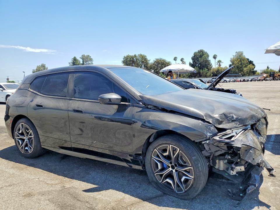 Auction sale of the 2025 Bmw Ix, vin: WB523CF09SCS36233, lot number: 61584466