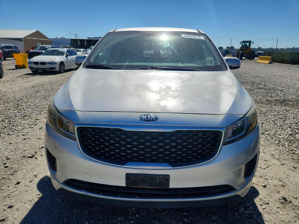59865216 :رقم المزاد ، KNDMB5C12G6092961 vin ، 2016 Kia Sedona مزاد بيع