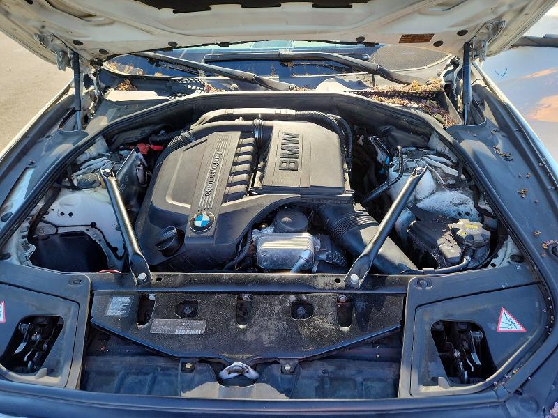 60957776 :رقم المزاد ، WBA5B1C5XFD919614 vin ، 2015 Bmw 535 مزاد بيع