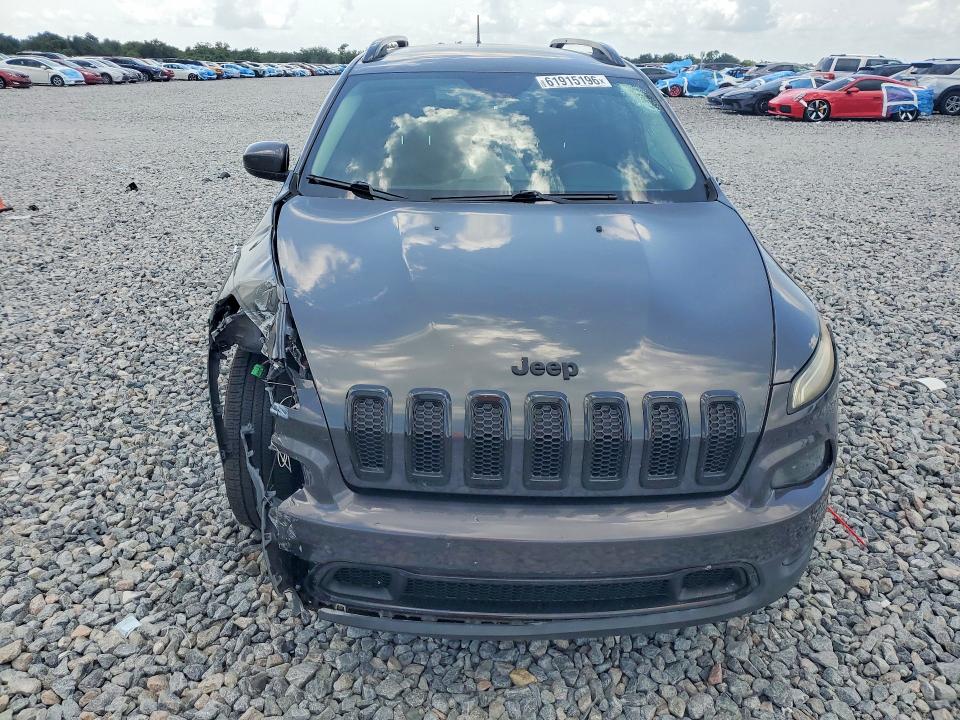 61915196 :رقم المزاد ، 1C4PJLCB3GW171391 vin ، 2016 Jeep Cherokee مزاد بيع
