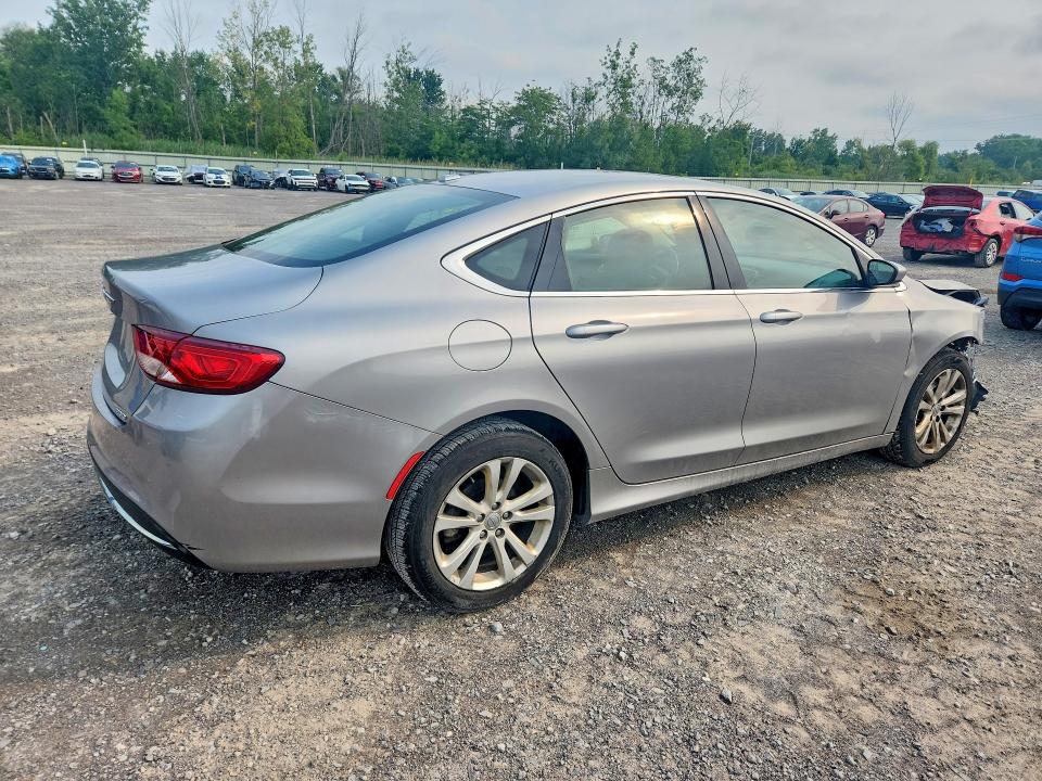 62387426 :رقم المزاد ، 1C3CCCAB7FN562080 vin ، 2015 Chrysler 200 مزاد بيع