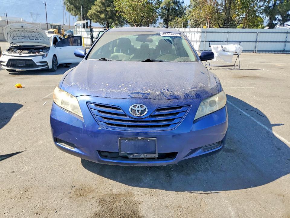 60632426 :رقم المزاد ، 4T4BE46KX9R138677 vin ، 2009 Toyota Camry مزاد بيع