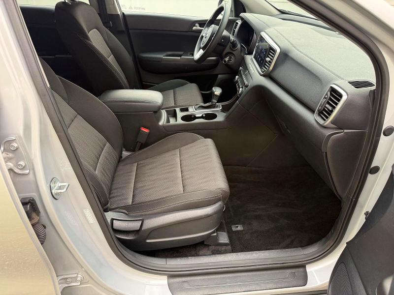 Продажа на аукционе авто 2020 Kia Sportage, vin: KNDPMCAC9L7705663, номер лота: 61561506