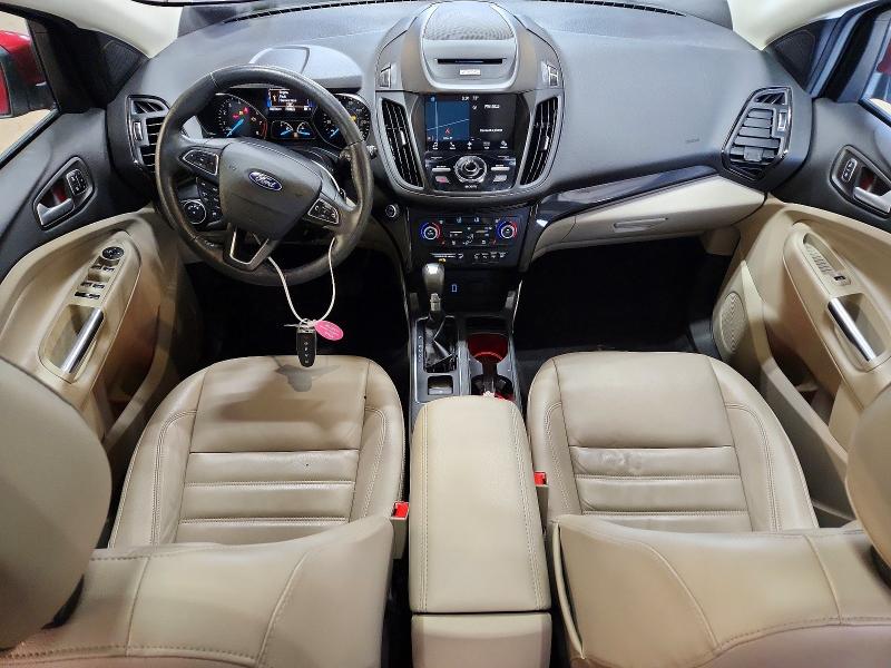 Продажа на аукционе авто 2017 Ford Escape, vin: 1FMCU9J91HUB75960, номер лота: 61804696
