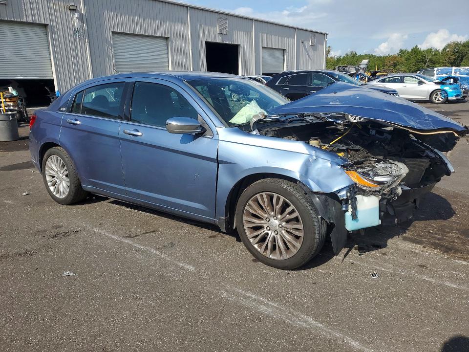 59291756 :رقم المزاد ، 1C3BC2FBXBN615850 vin ، 2011 Chrysler 200 مزاد بيع