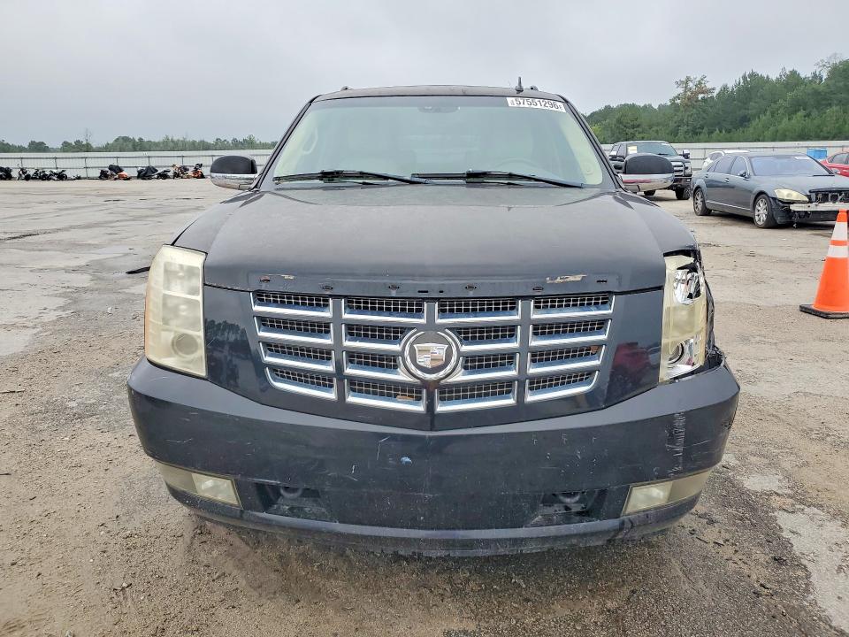 57551296 :رقم المزاد ، 1GYFK668X7R288937 vin ، 2007 Cadillac Escalade مزاد بيع