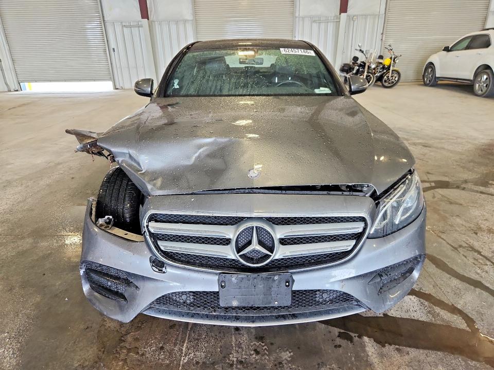 62457146 :رقم المزاد ، WDDZF4KB2HA022959 vin ، 2017 Mercedes-benz E مزاد بيع