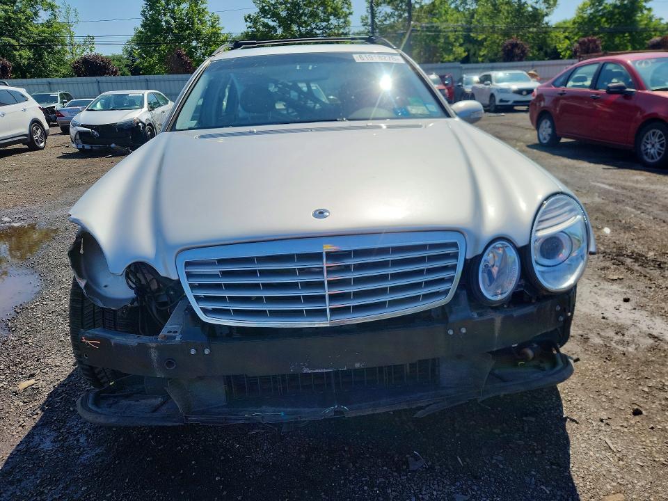 61918276 :رقم المزاد ، WDBUH65J84A438696 vin ، 2004 Mercedes-benz E مزاد بيع