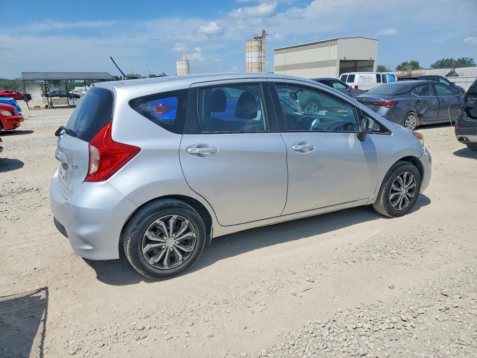 59058616 :رقم المزاد ، 3N1CE2CP9HL377947 vin ، 2017 Nissan Versa Note مزاد بيع