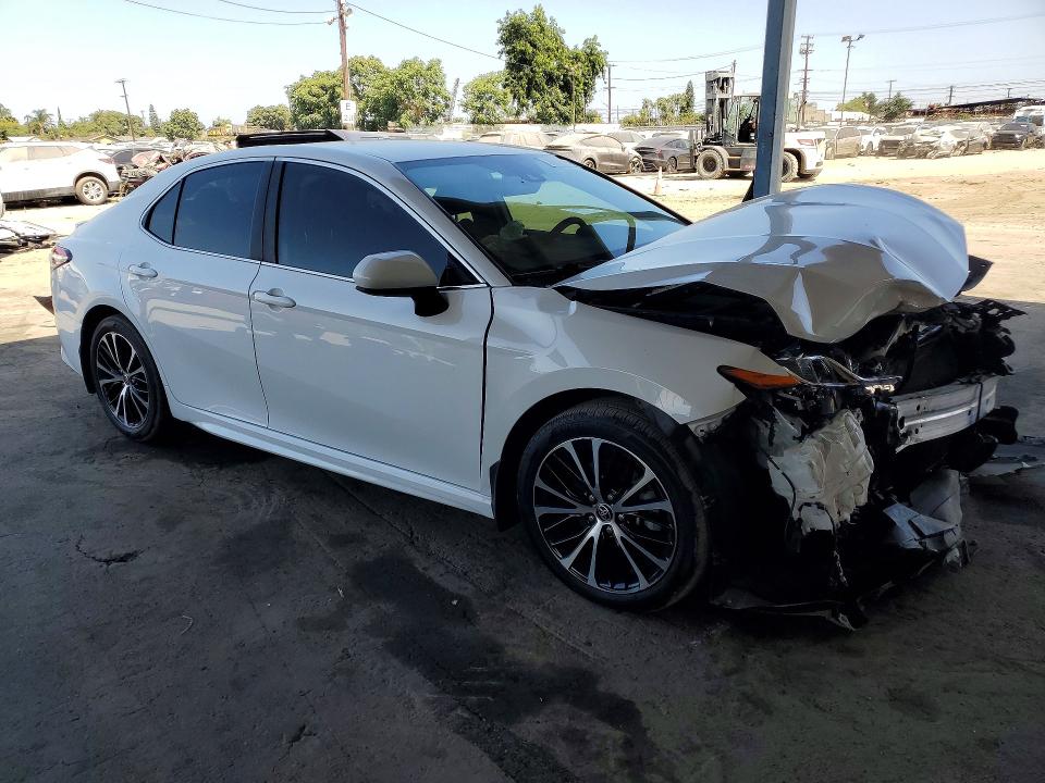 2020 Toyota Camry მანქანა იყიდება აუქციონზე, vin: 4T1G11AK5LU504991, აუქციონის ნომერი: 61409296
