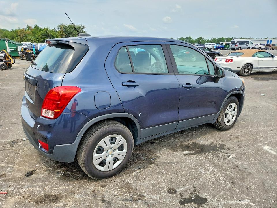 2018 Chevrolet Trax მანქანა იყიდება აუქციონზე, vin: 3GNCJKSB2JL382340, აუქციონის ნომერი: 60920756
