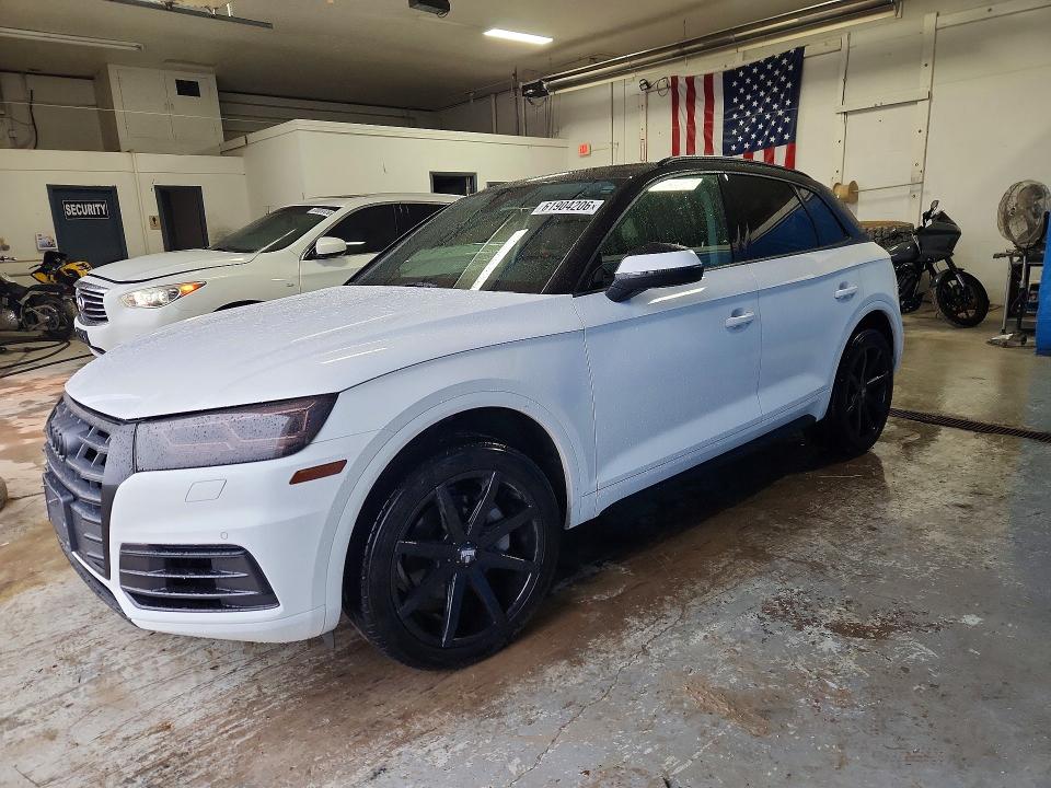 Продажа на аукционе авто 2018 Audi Q5, vin: WA1BNAFY8J2003502, номер лота: 61904206