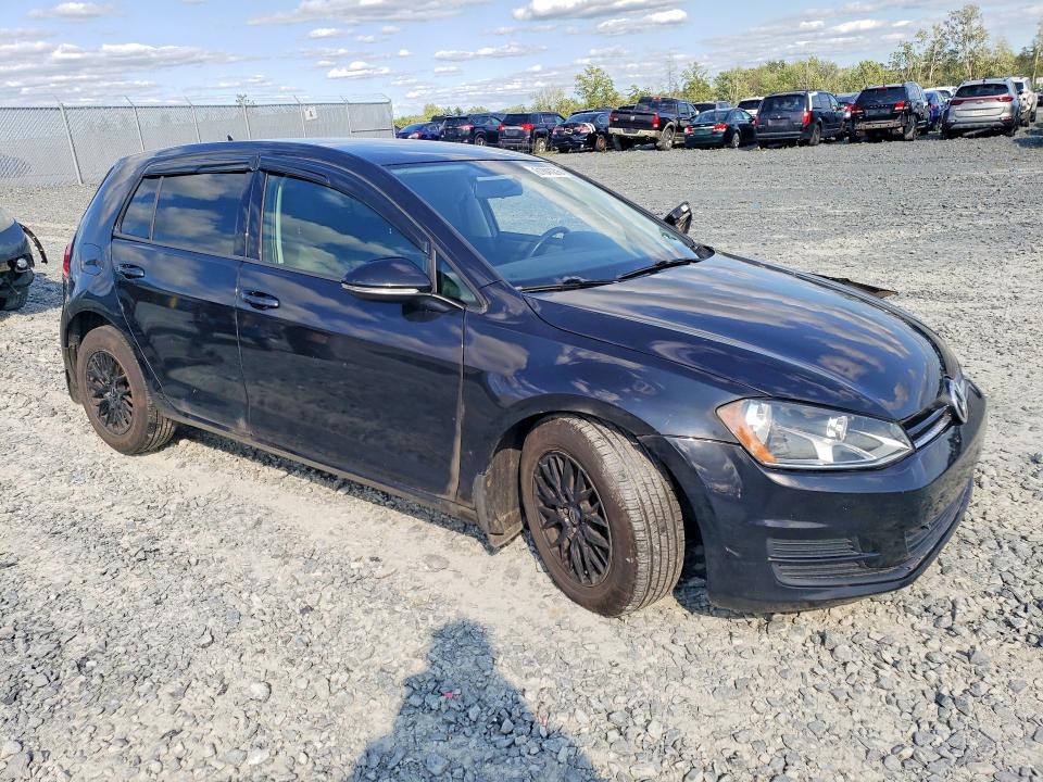 61841276 :رقم المزاد ، 3VW217AU4FM074136 vin ، 2015 Volkswagen Golf مزاد بيع