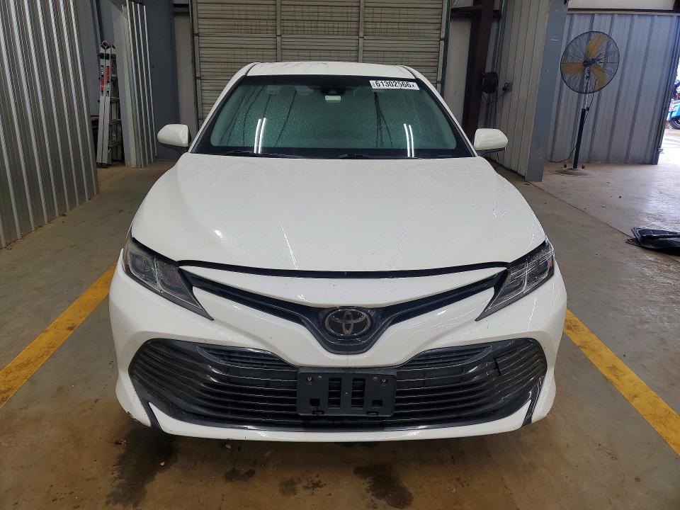 Продаж на аукціоні авто 2018 Toyota Camry, vin: JTNB11HK6J3008567, номер лоту: 61302566
