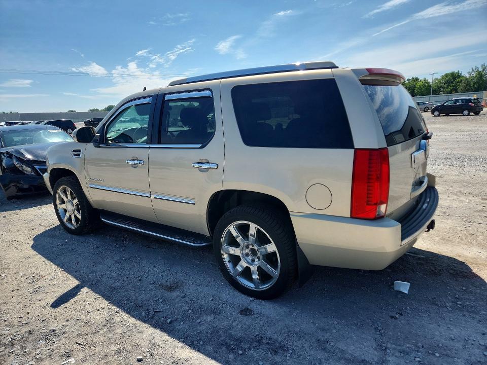 2008 Cadillac Escalade მანქანა იყიდება აუქციონზე, vin: 1GYFK63888R128299, აუქციონის ნომერი: 61372446