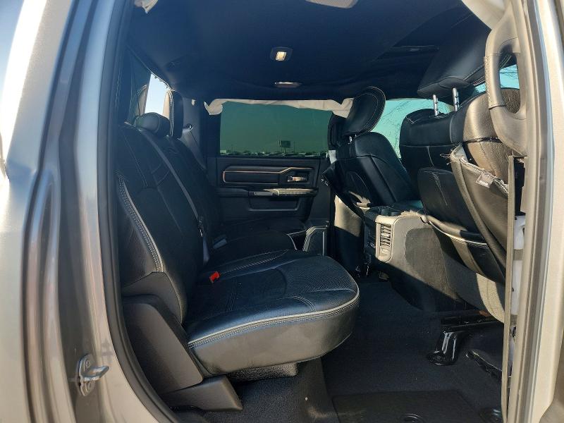 61961826 :رقم المزاد ، 3C6UR5SL7KG656973 vin ، 2019 Ram 2500 مزاد بيع