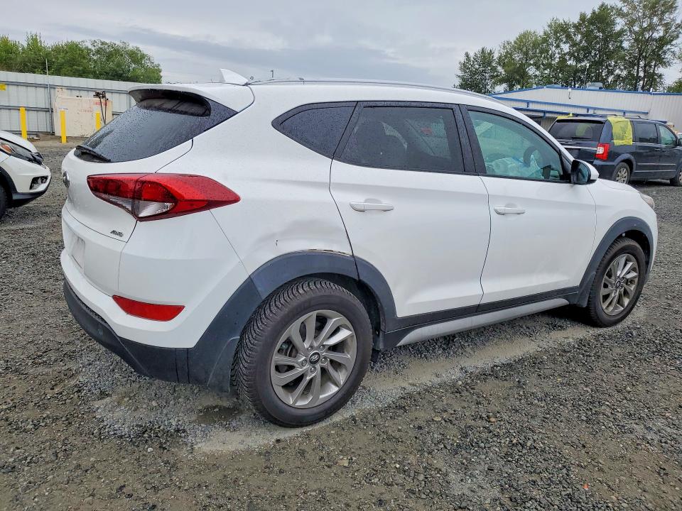 Продажа на аукционе авто 2018 Hyundai Tucson, vin: KM8J3CA41JU676946, номер лота: 59865986