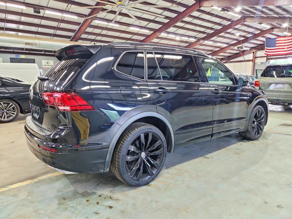 63366156 :رقم المزاد ، 3VV3B7AX7MM086231 vin ، 2021 Volkswagen Tiguan مزاد بيع
