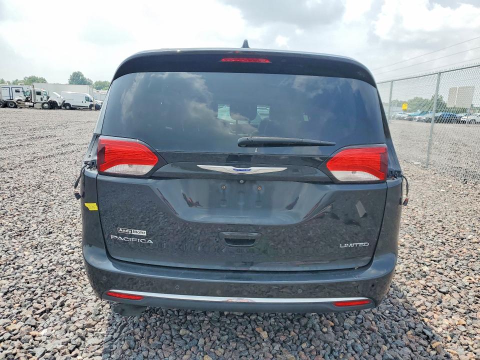 61505796 :رقم المزاد ، 2C4RC1GG0JR232953 vin ، 2018 Chrysler Pacifica مزاد بيع