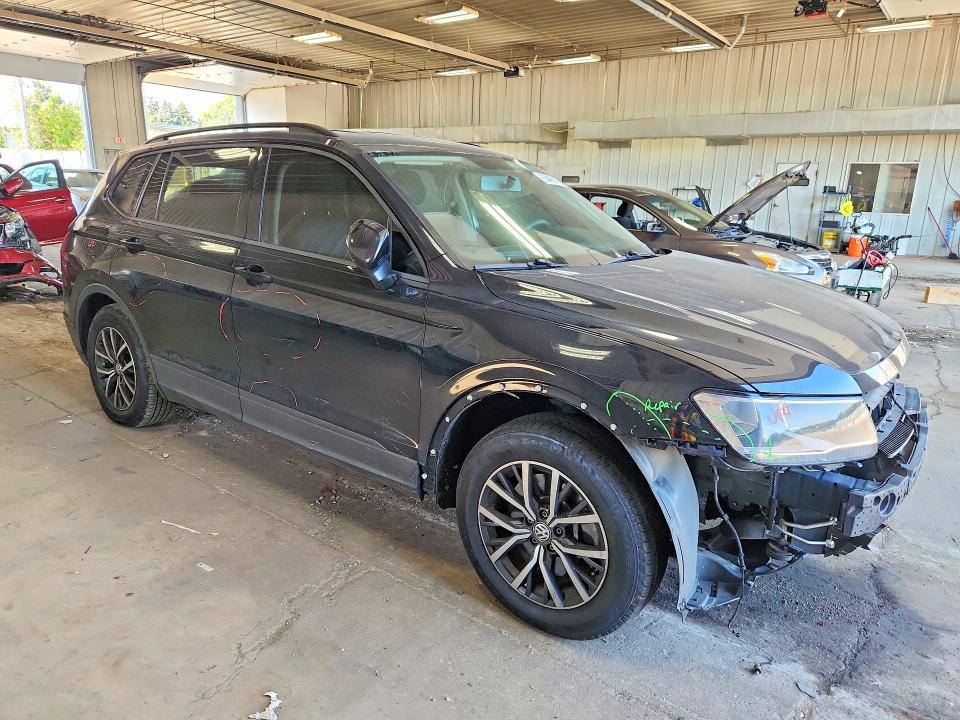 Продаж на аукціоні авто 2021 Volkswagen Tiguan, vin: 3VV1B7AX9MM132987, номер лоту: 60486116