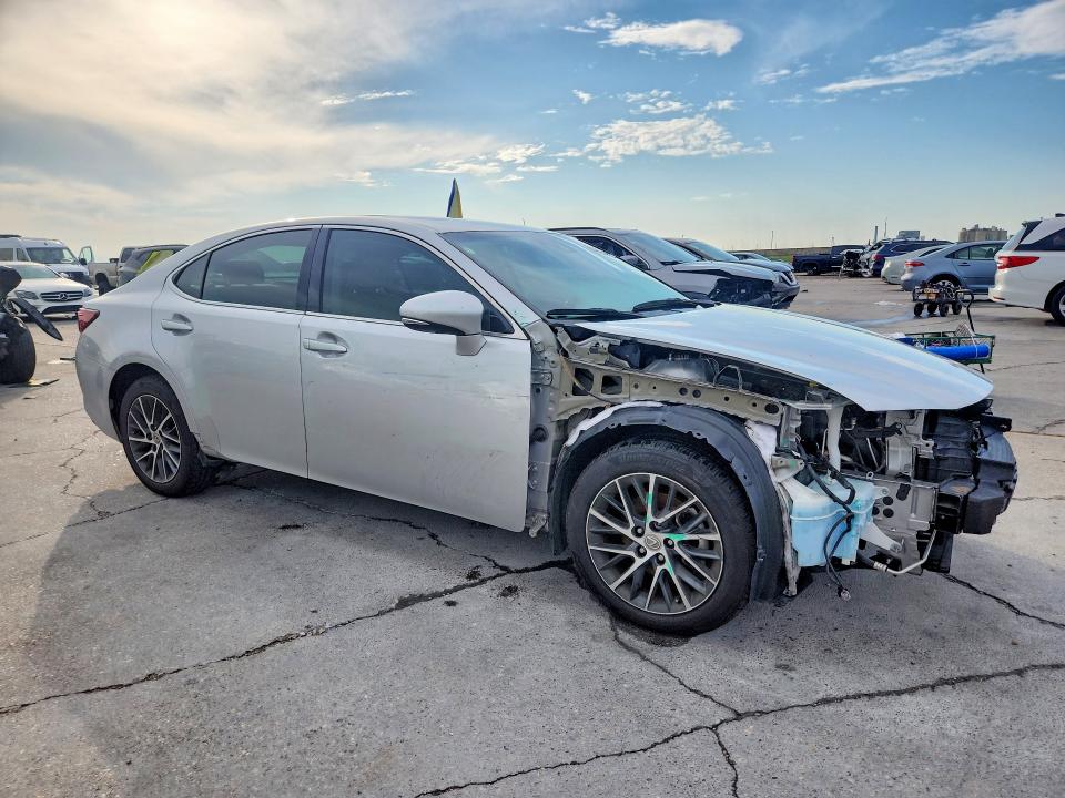 2018 Lexus Es მანქანა იყიდება აუქციონზე, vin: 58ABK1GG2JU104824, აუქციონის ნომერი: 59071996
