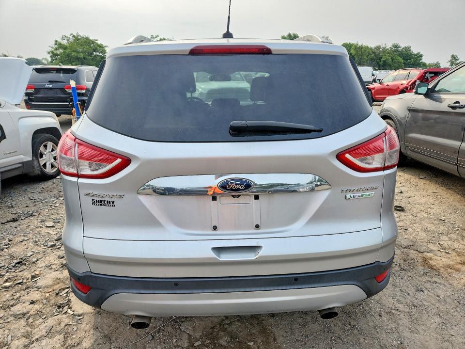 62573686 :رقم المزاد ، 1FMCU0JX3GUA18178 vin ، 2016 Ford Escape مزاد بيع