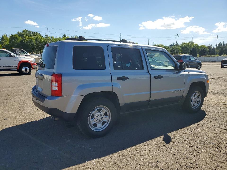 63176326 :رقم المزاد ، 1C4NJPBA6FD274421 vin ، 2015 Jeep Patriot مزاد بيع