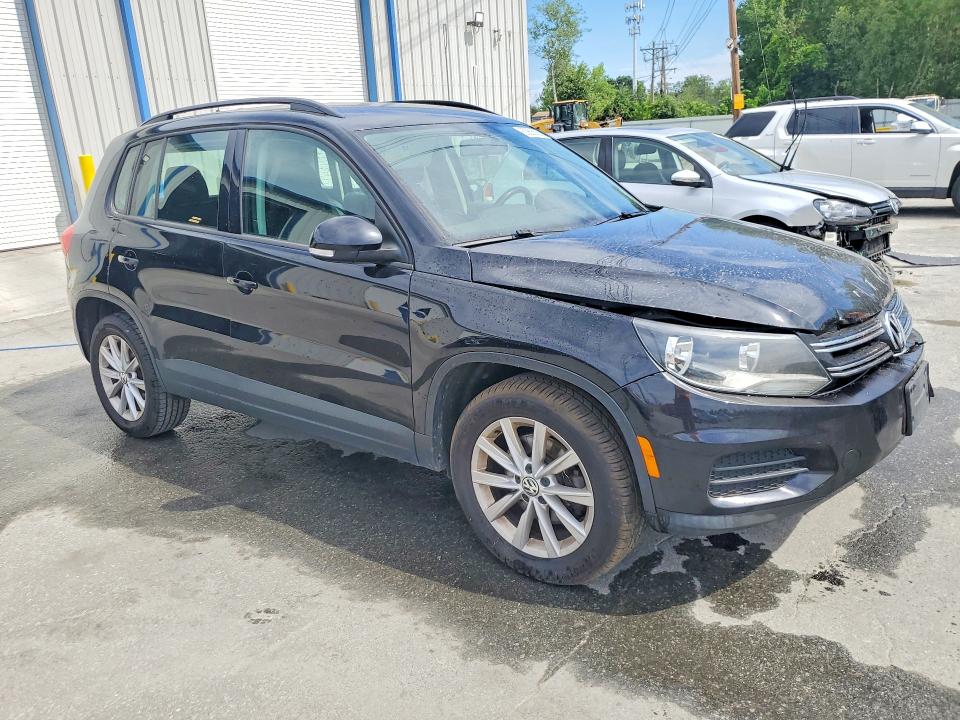 2017 Volkswagen Tiguan მანქანა იყიდება აუქციონზე, vin: WVGBV7AX2HK049940, აუქციონის ნომერი: 60856326