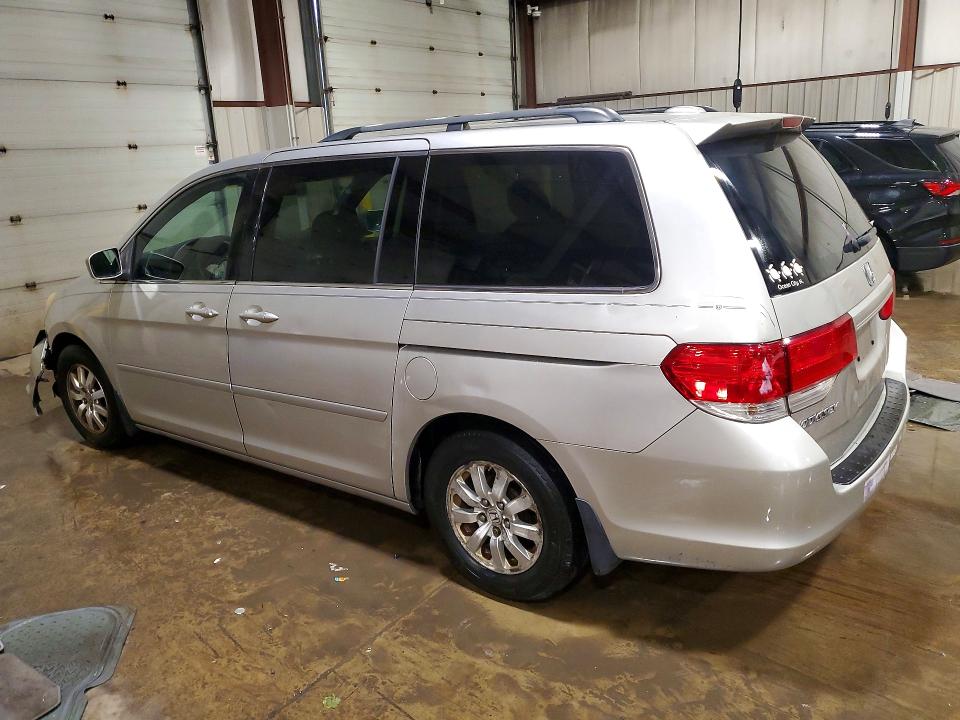 60251846 :رقم المزاد ، 5FNRL38638B415187 vin ، 2008 Honda Odyssey مزاد بيع