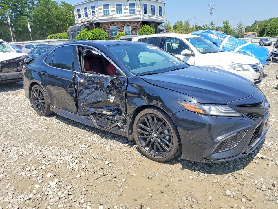 2022 Toyota Camry მანქანა იყიდება აუქციონზე, vin: 4T1K31AK9NU592404, აუქციონის ნომერი: 60316156