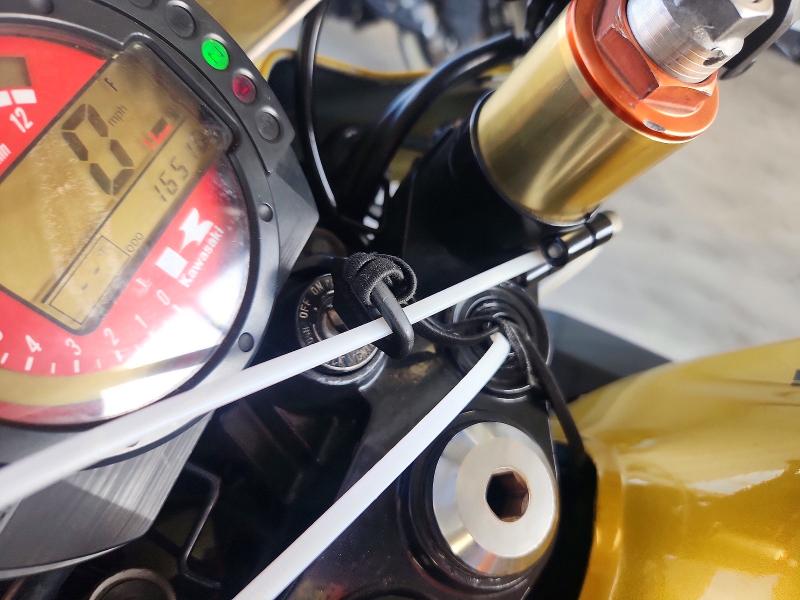 61421336 :رقم المزاد ، JKAZRCA143A011419 vin ، 2003 Kawasaki Zr1000 مزاد بيع