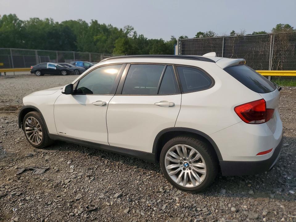2015 Bmw X1 მანქანა იყიდება აუქციონზე, vin: WBAVM1C57FVZ94274, აუქციონის ნომერი: 60915816