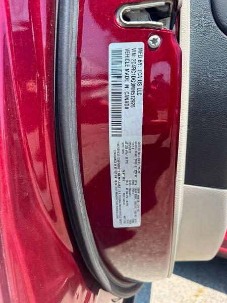 63158906 :رقم المزاد ، 2C4RC1DG9MR512928 vin ، 2021 Chrysler Voyager مزاد بيع