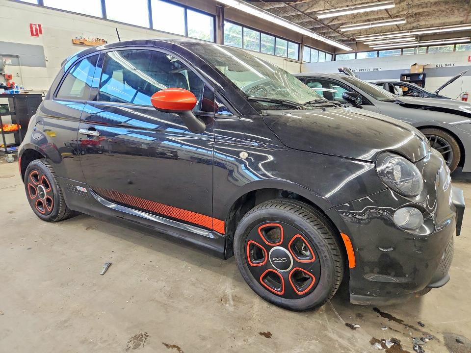 Продажа на аукционе авто 2013 Fiat 500, vin: 3C3CFFGE9DT663239, номер лота: 61115286