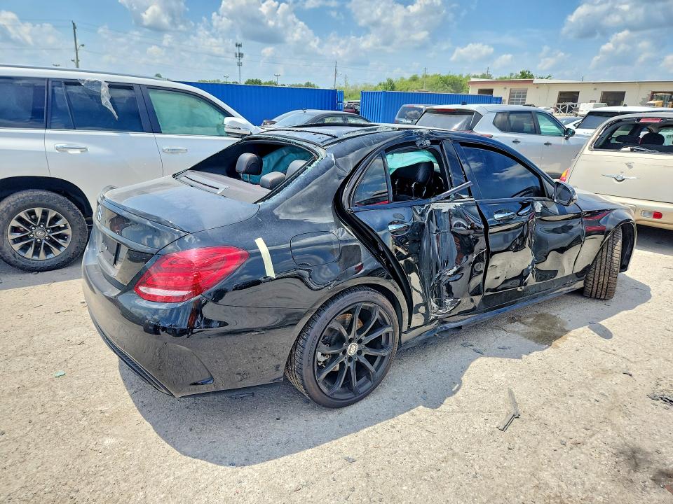 2017 Mercedes-benz C მანქანა იყიდება აუქციონზე, vin: 55SWF6EB4HU185882, აუქციონის ნომერი: 58915316