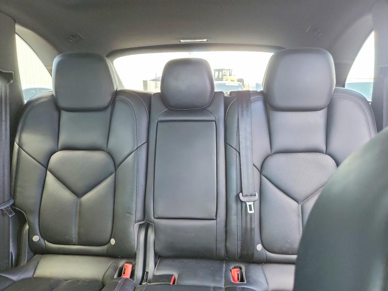 Продажа на аукционе авто 2016 Porsche Cayenne, vin: WP1AA2A22GLA02868, номер лота: 61017486