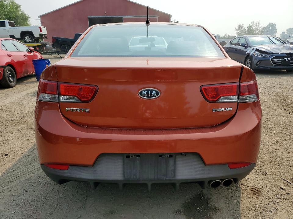 61513836 :رقم المزاد ، KNAFU6A21B5329262 vin ، 2011 Kia Forte مزاد بيع
