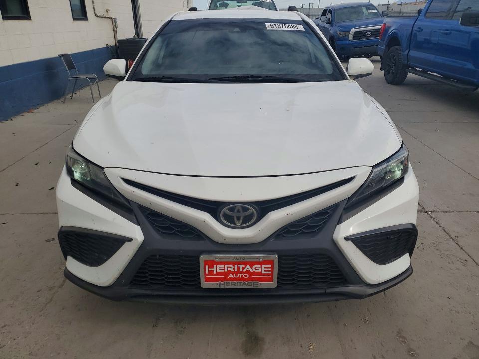 2021 Toyota Camry მანქანა იყიდება აუქციონზე, vin: 4T1G11AK4MU465246, აუქციონის ნომერი: 61876486