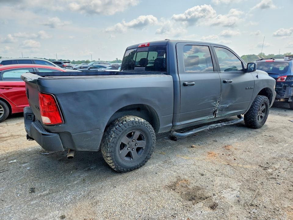 61915186 :رقم المزاد ، 1D3HV13T39S817715 vin ، 2009 Dodge Ram 1500 مزاد بيع